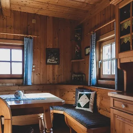 Weingut Peter Grill 3* Лойчах