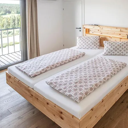 Weingut Peter Grill Bed & Breakfast Leutschach