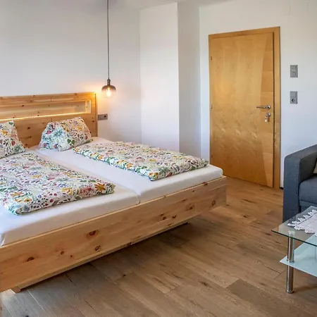 Bed & Breakfast Weingut Peter Grill Leutschach