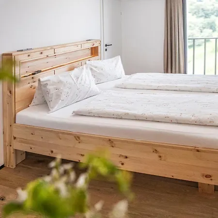 Weingut Peter Grill Bed & Breakfast 3*