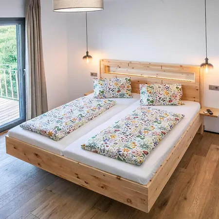 Bed & Breakfast Weingut Peter Grill Leutschach