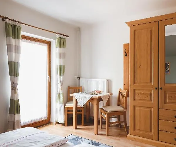 Weingut Peter Grill Bed & Breakfast